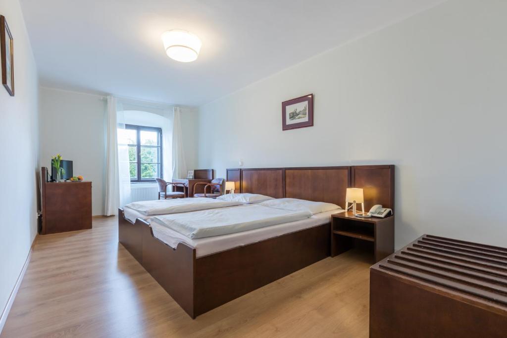Hotel Celerin room 4